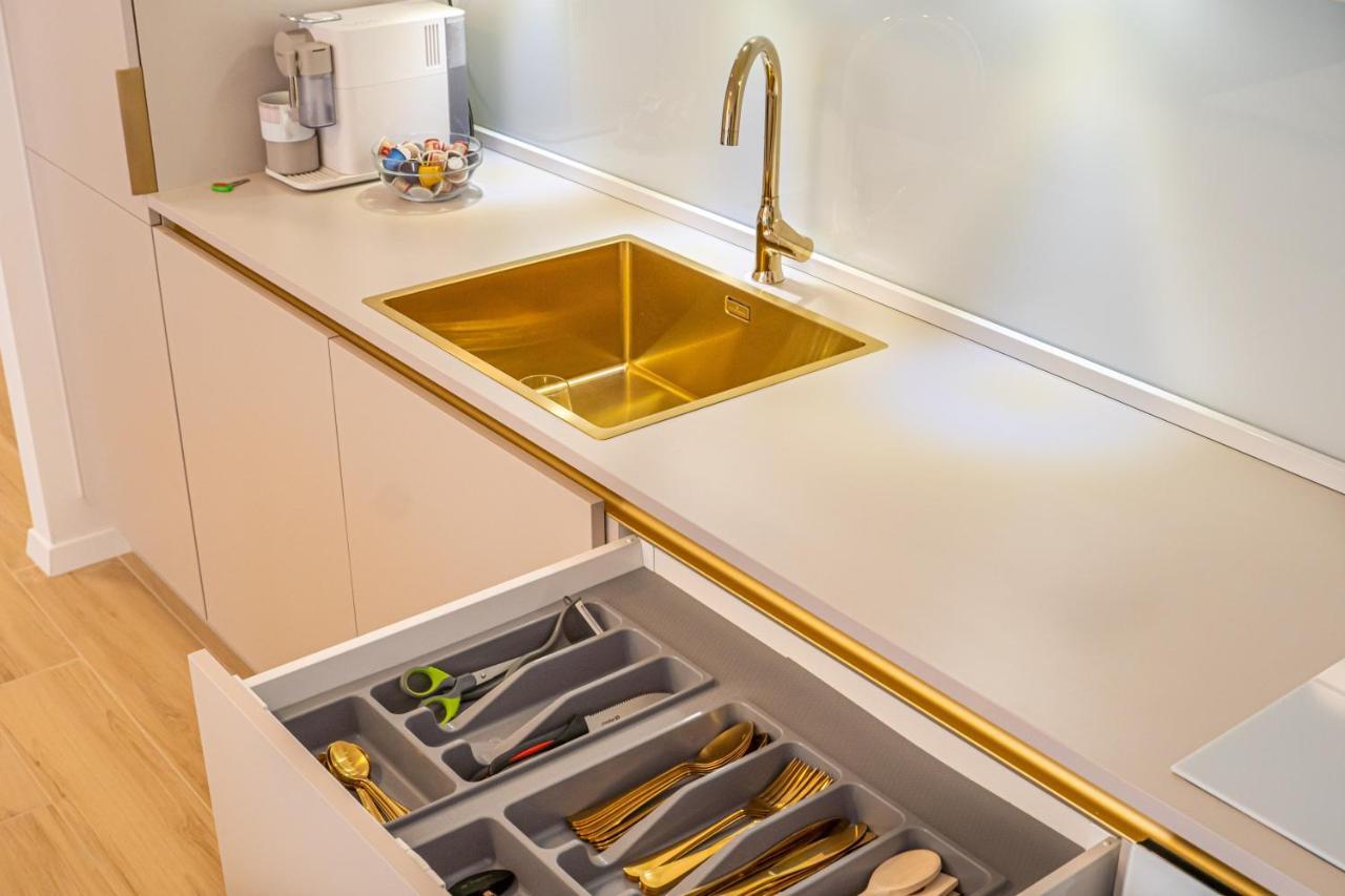 Golden Luxury Apartment Split Exterior foto